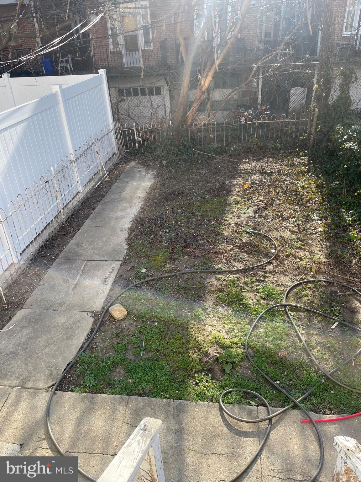 UNIVERSITY CITY - Residential Lease