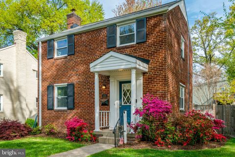 3221 6TH STREET S ARLINGTON VA 22204