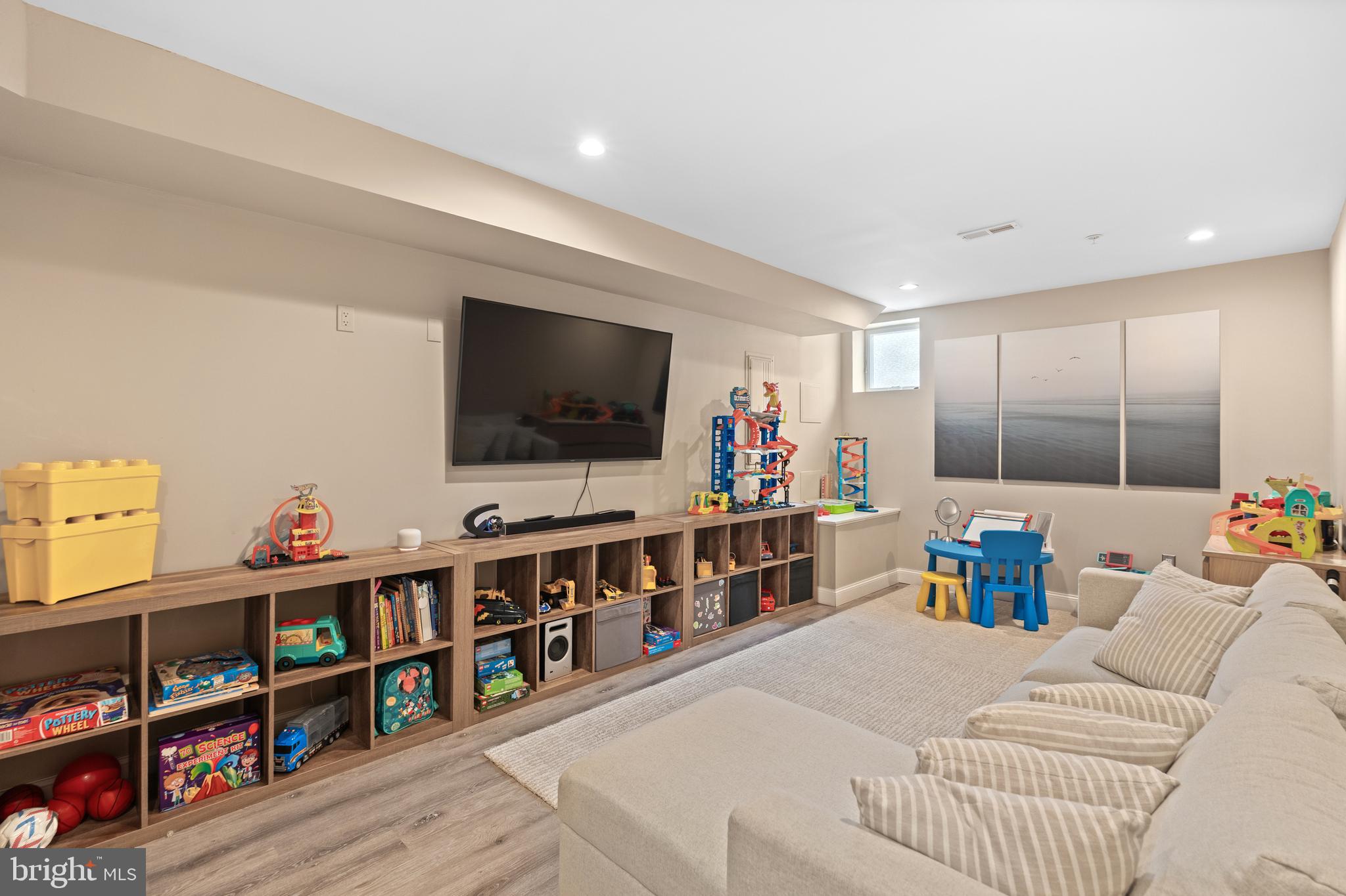 BELMONT - Residential