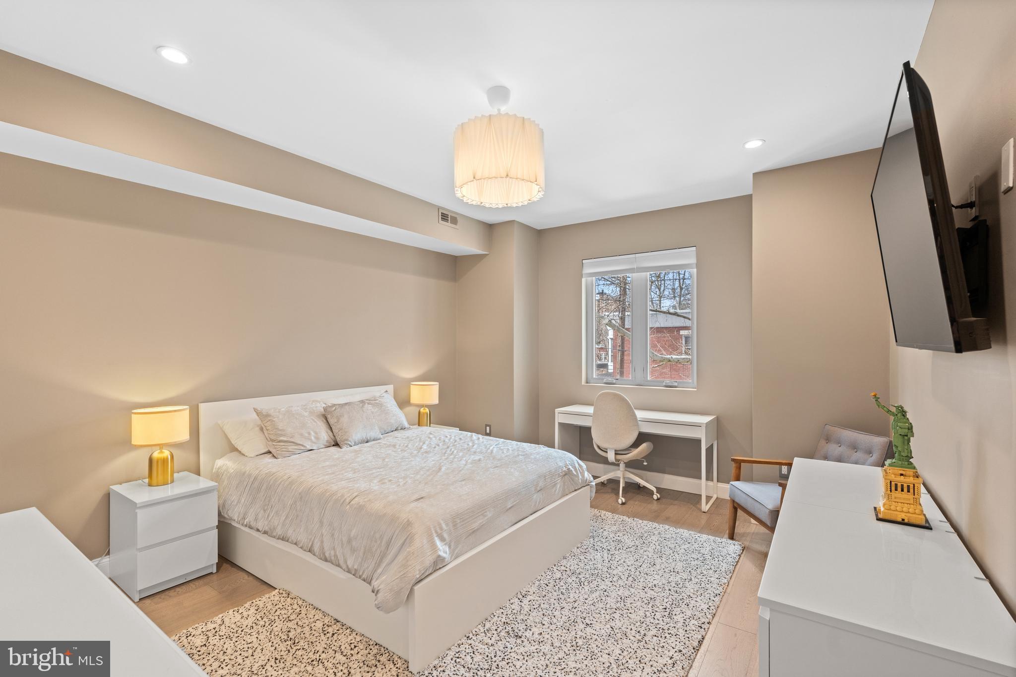 BELMONT - Residential