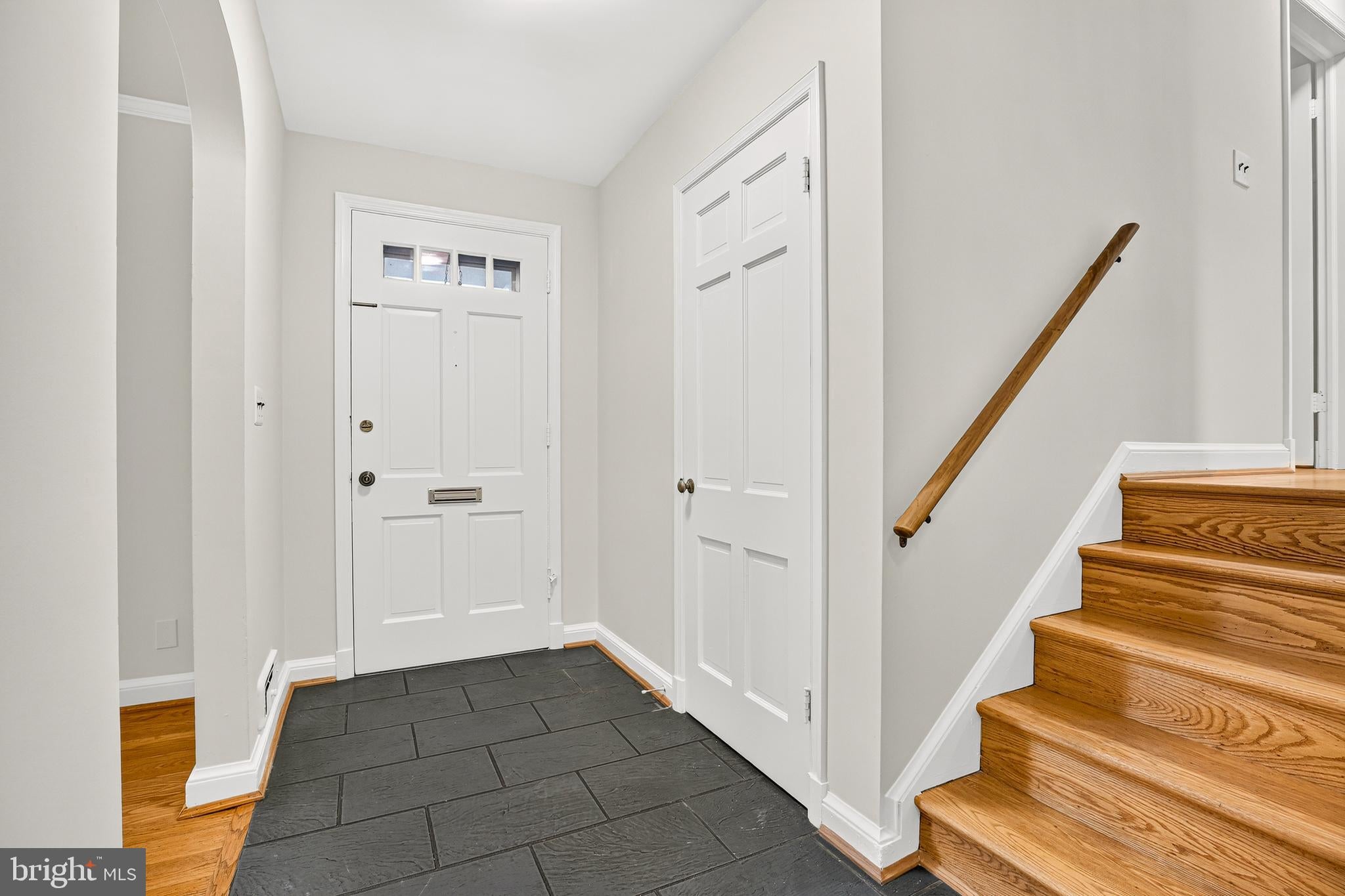 5625 OGDEN ROAD
