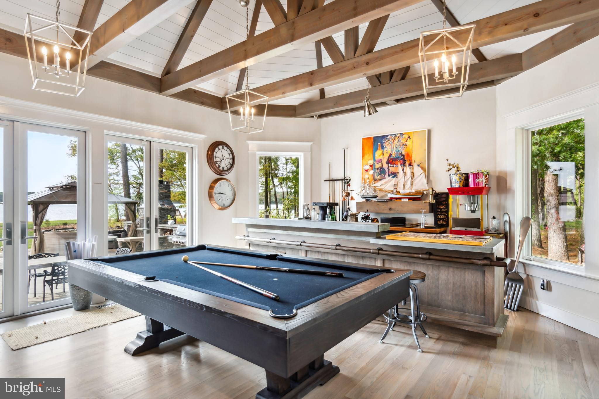 MOUNT PLEASANT - Residential