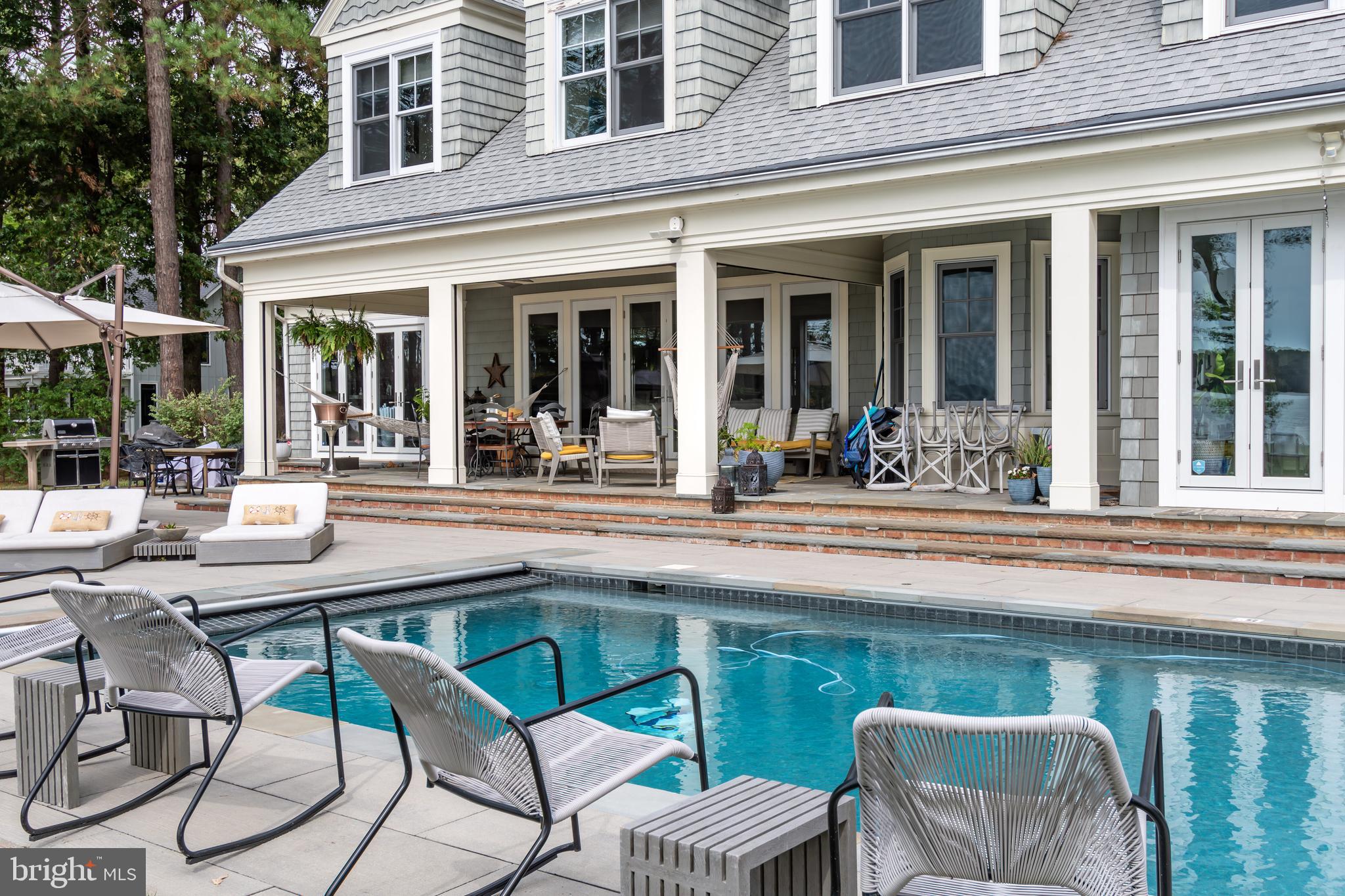 MOUNT PLEASANT - Residential