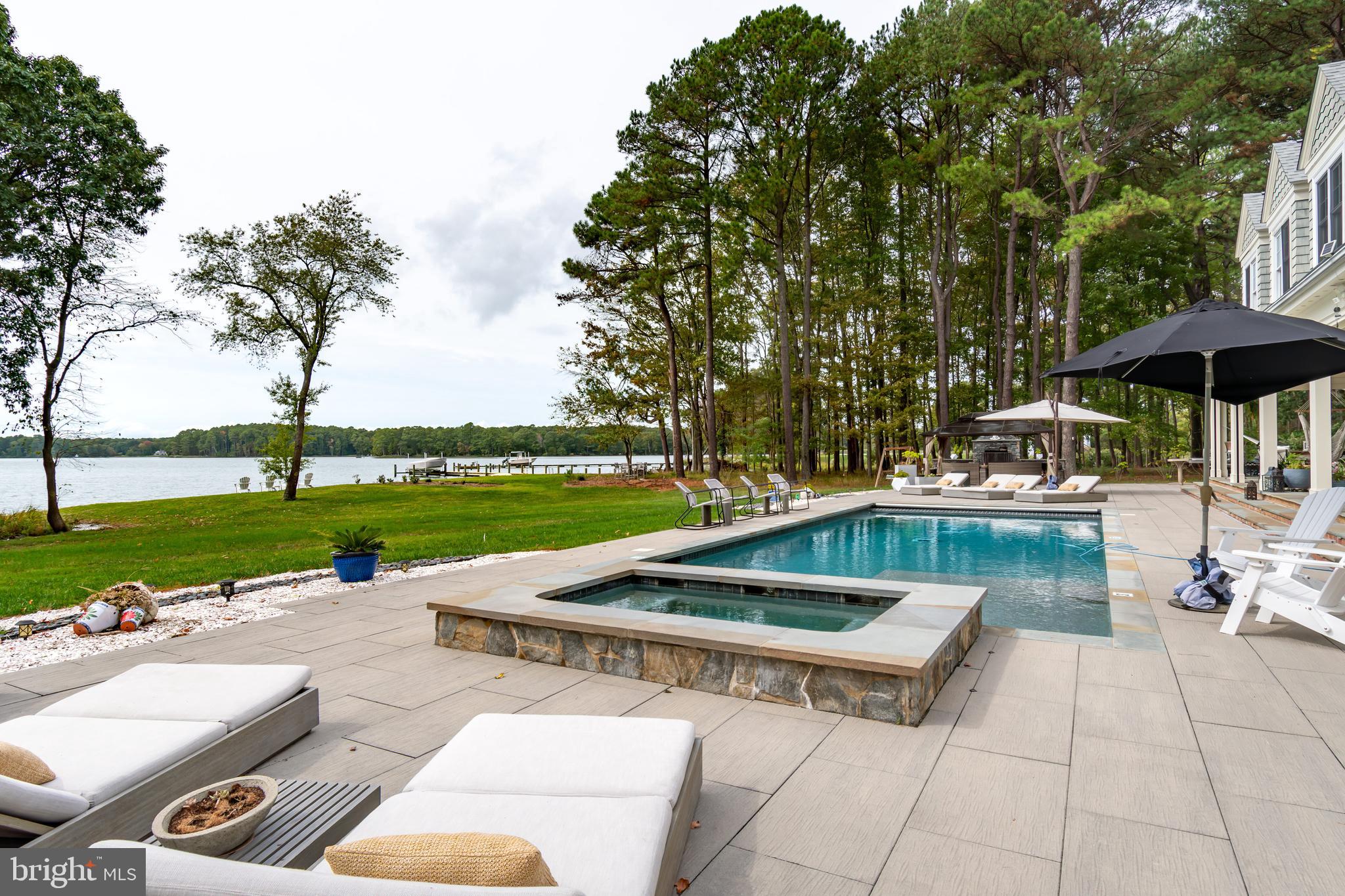 MOUNT PLEASANT - Residential