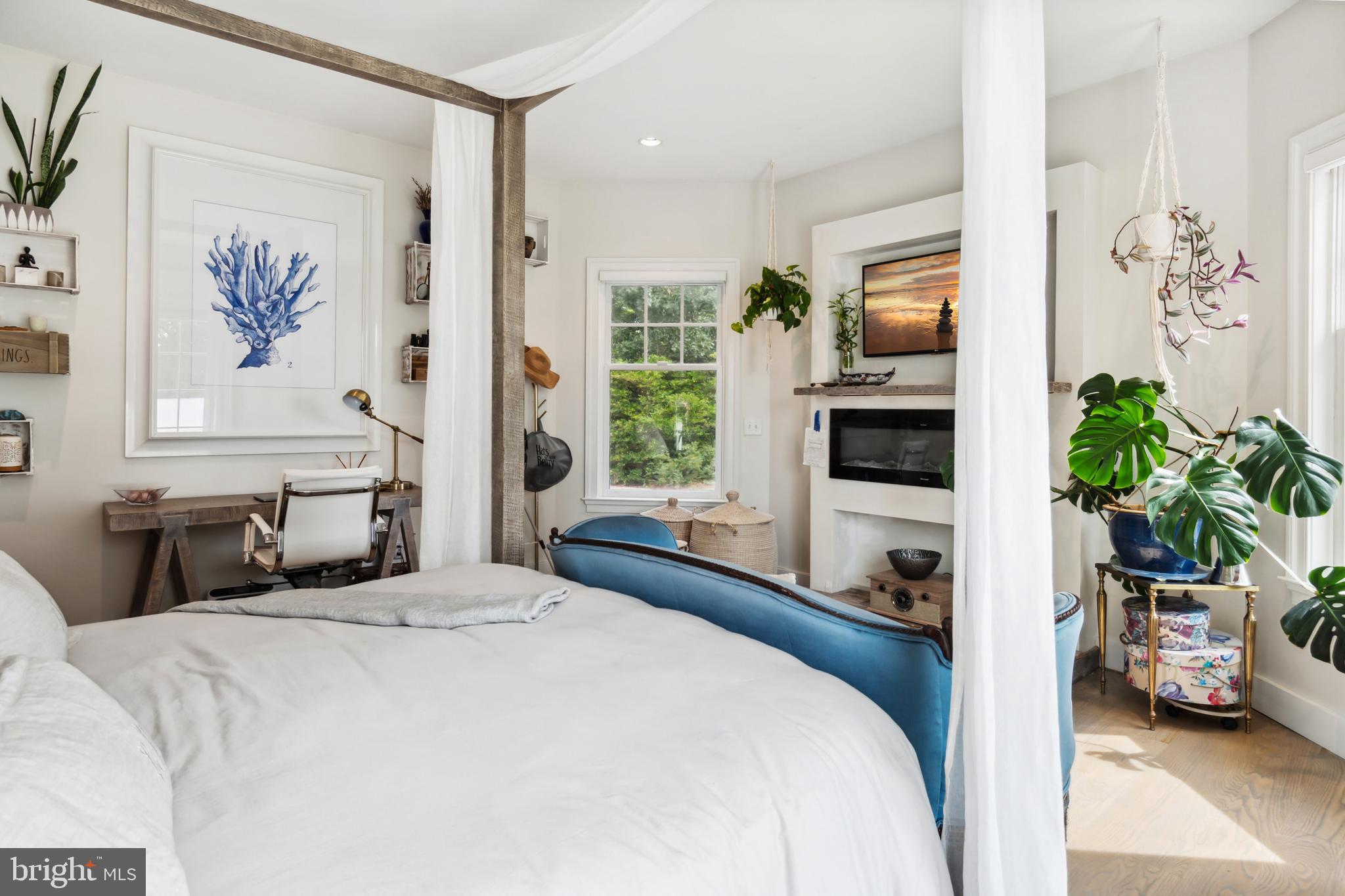 MOUNT PLEASANT - Residential