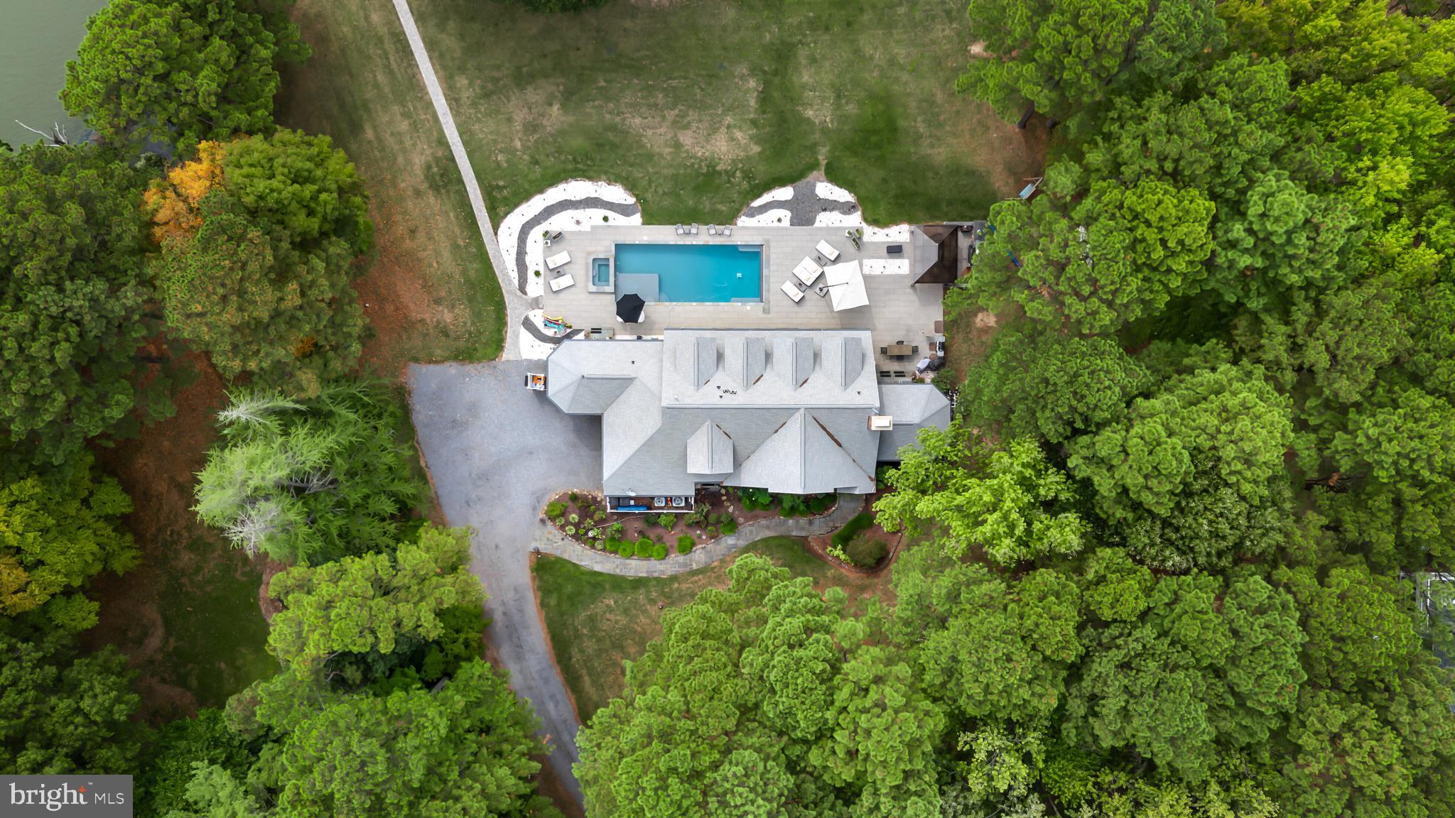 MOUNT PLEASANT - Residential