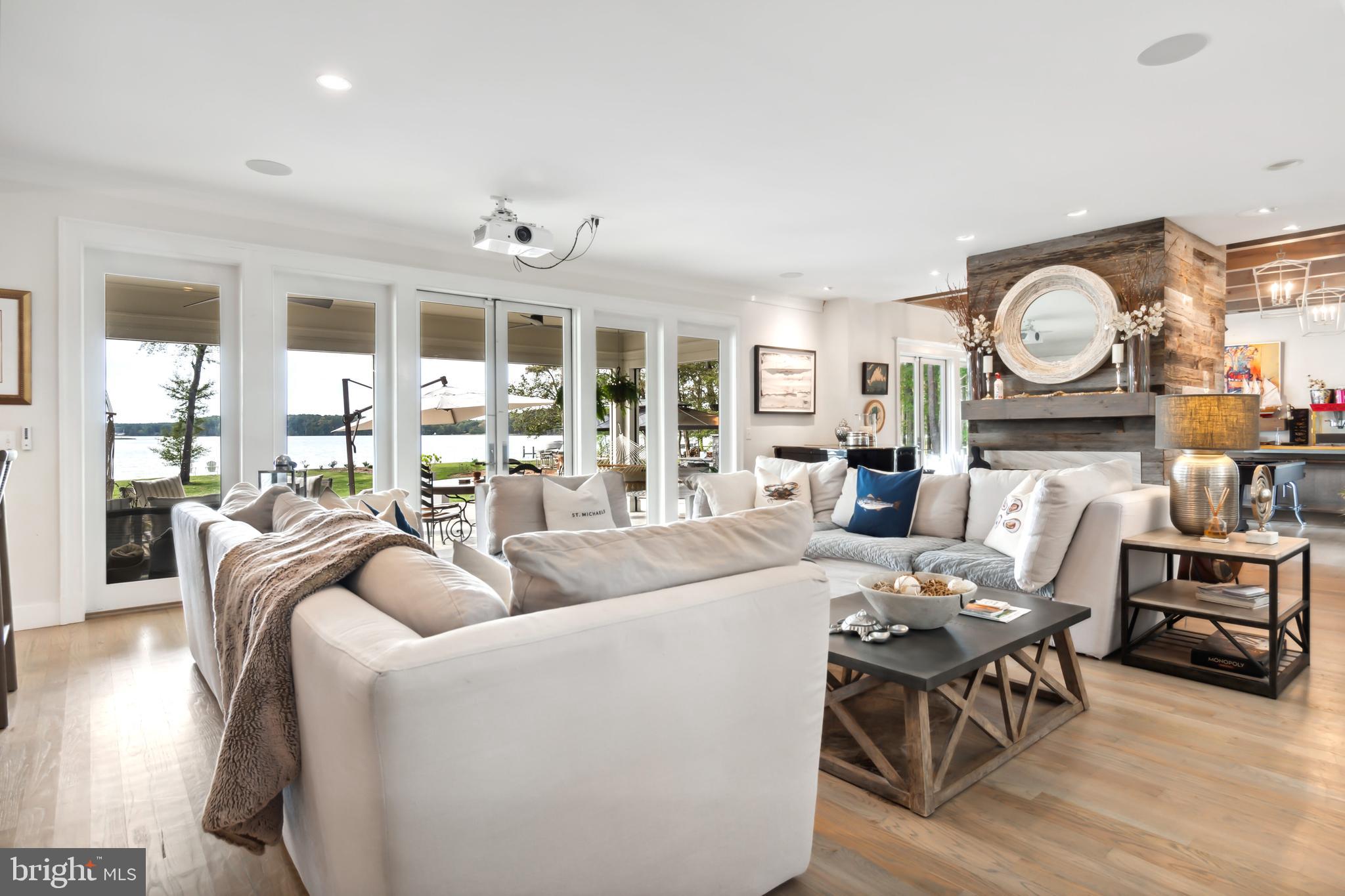 MOUNT PLEASANT - Residential