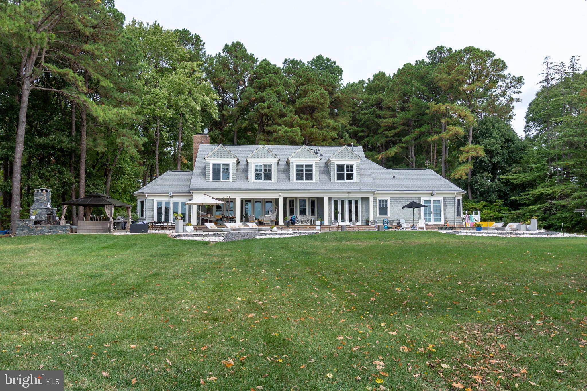 MOUNT PLEASANT - Residential