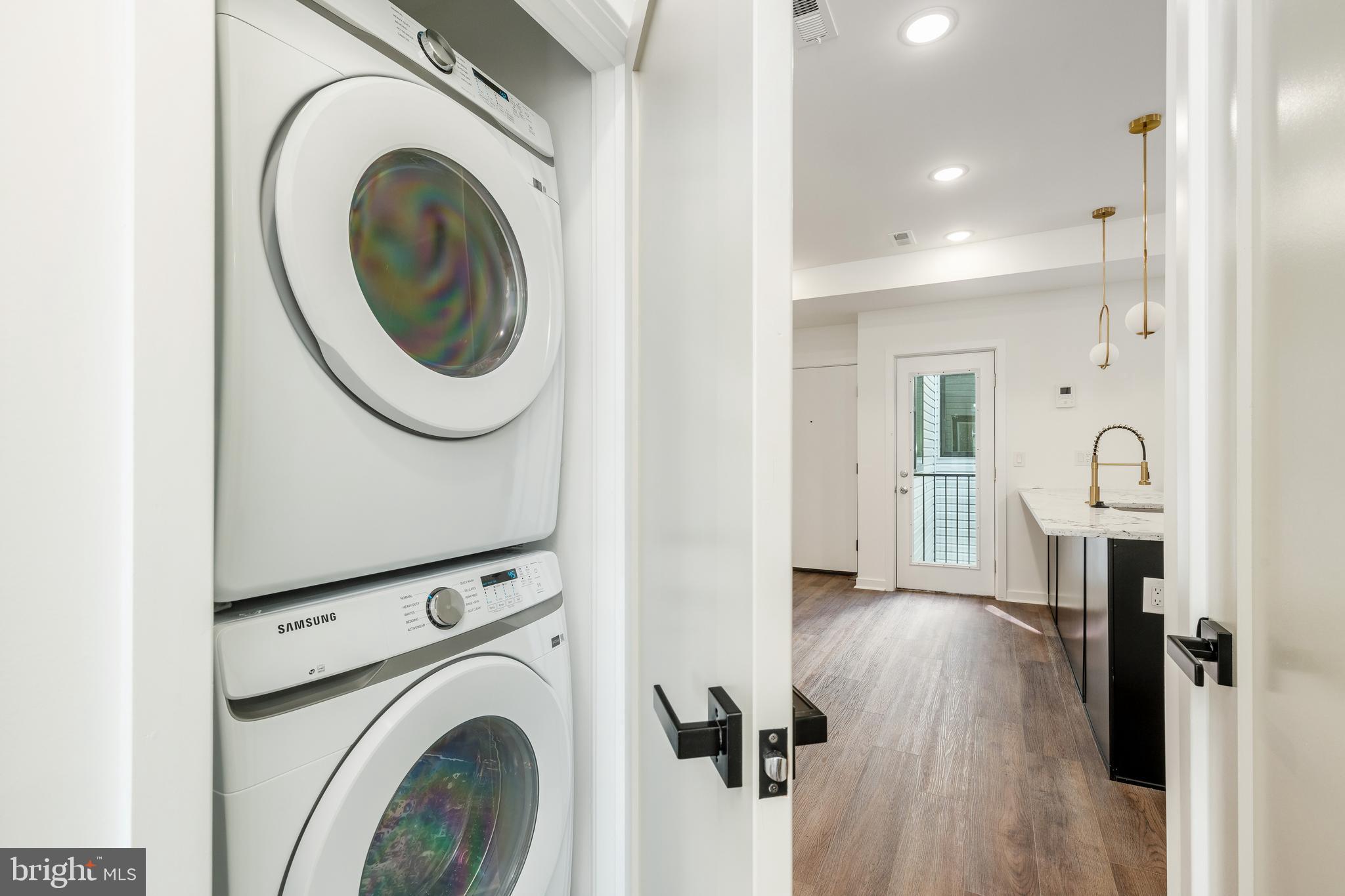 QUEEN VILLAGE - Residential Lease