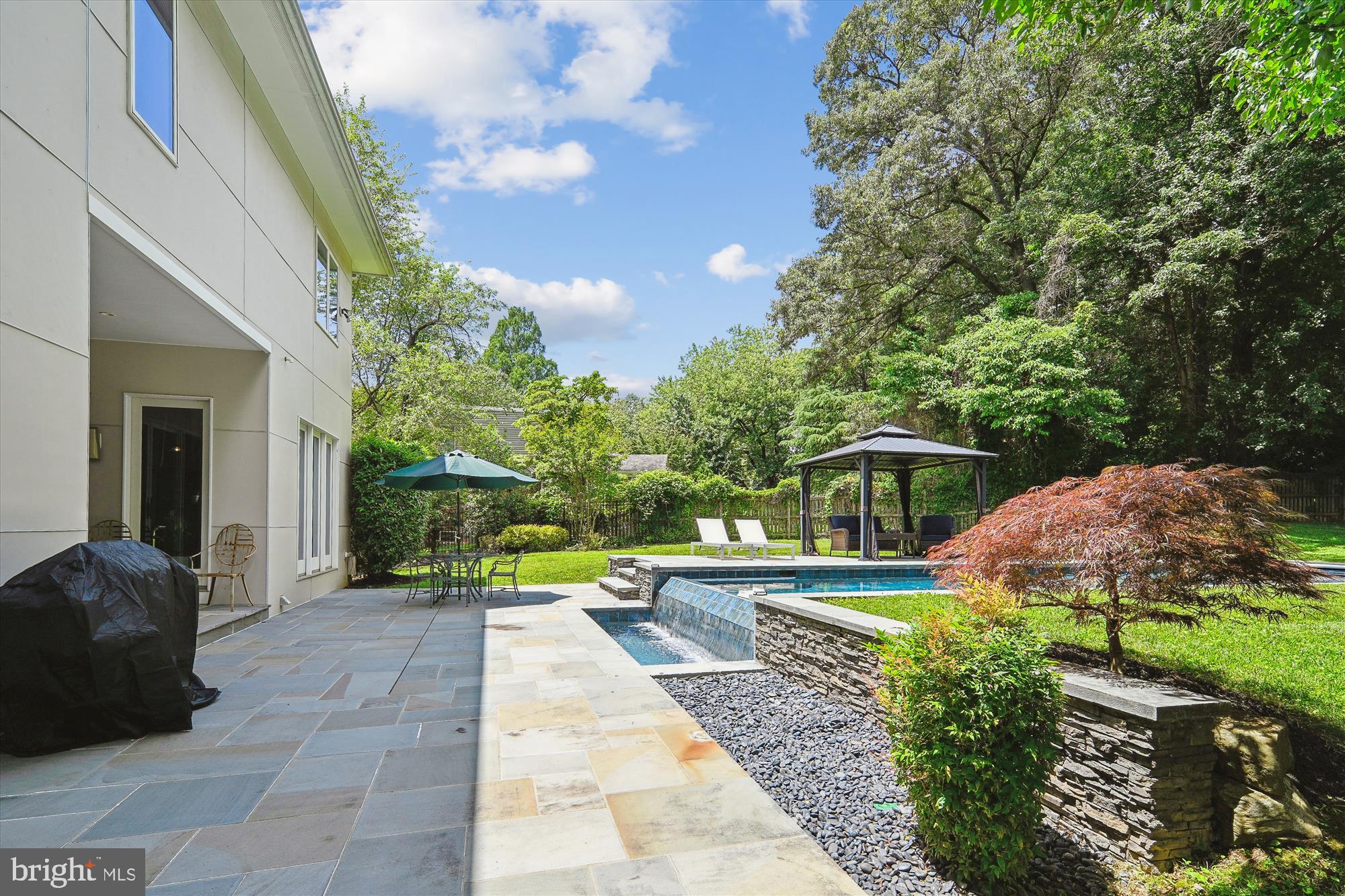 DIVINE - Residential