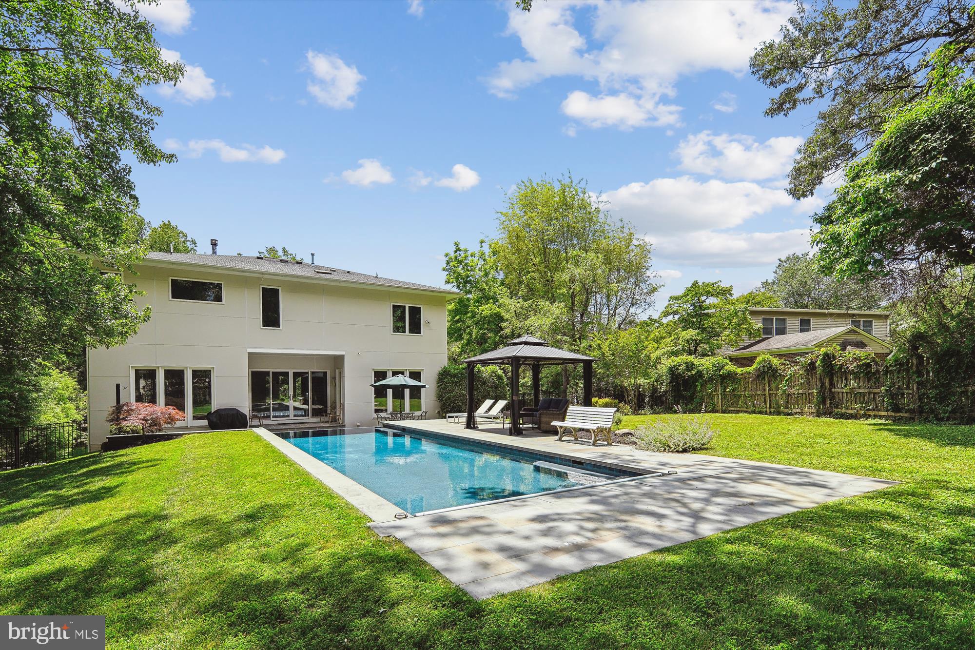 DIVINE - Residential