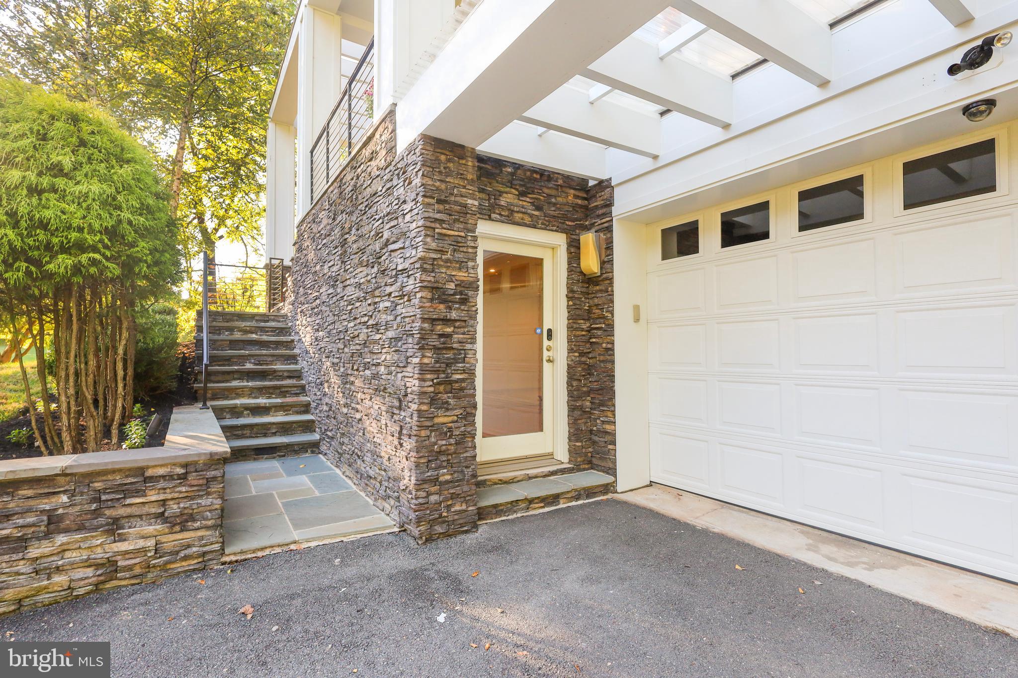 DIVINE - Residential