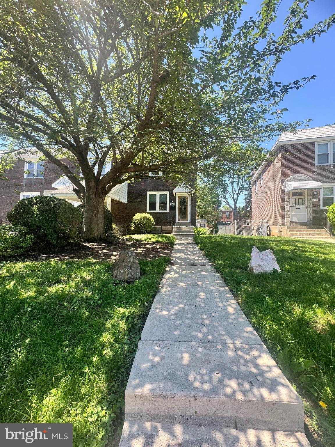 242 GRAMERCY DRIVE