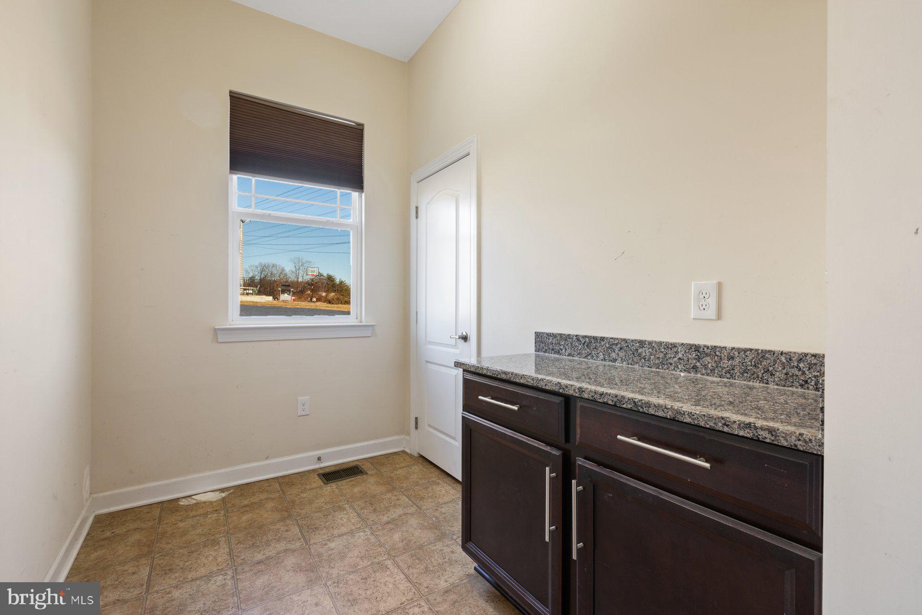 COLONIAL PORT - Residential