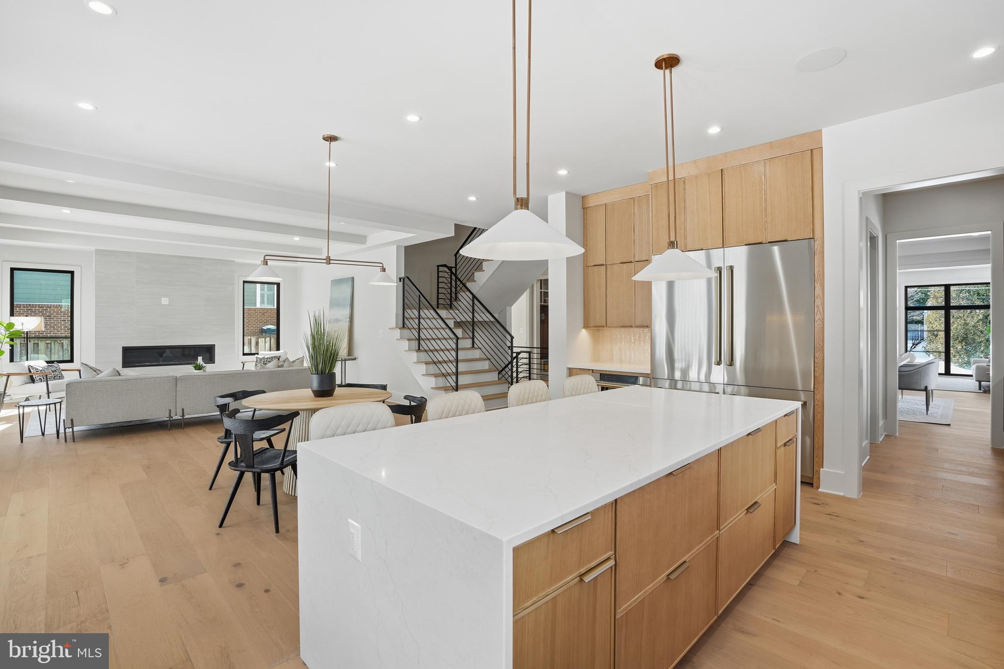 WESTHAMPTON - Residential