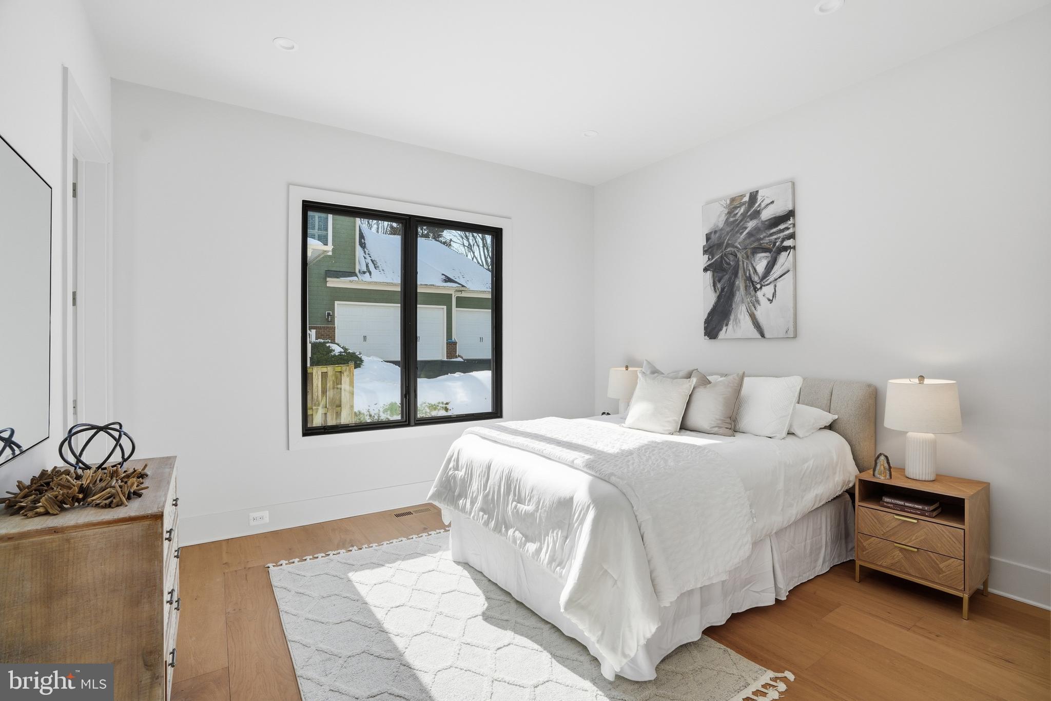 WESTHAMPTON - Residential