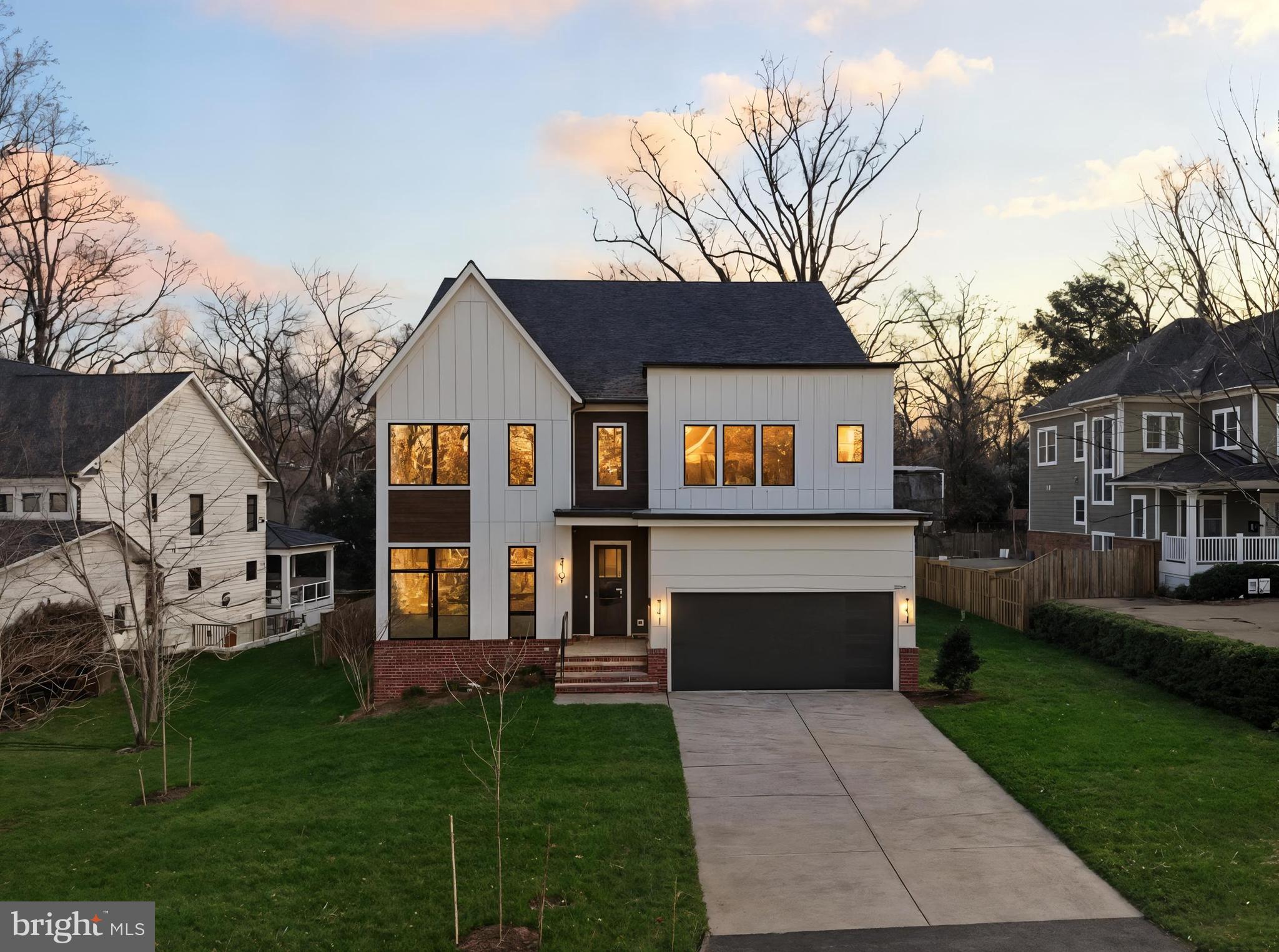 WESTHAMPTON - Residential