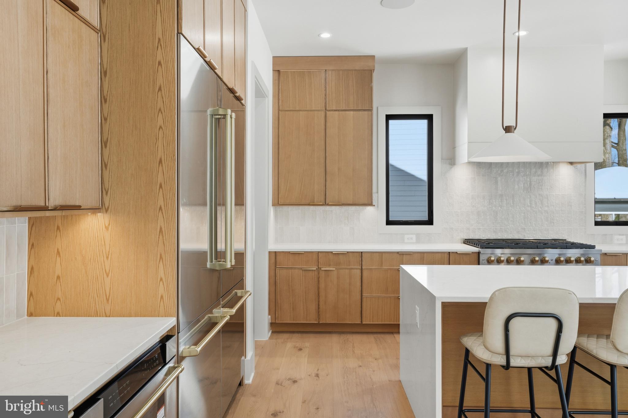 WESTHAMPTON - Residential