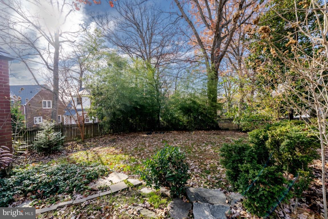 ORIGINAL NORTHWOOD - Residential