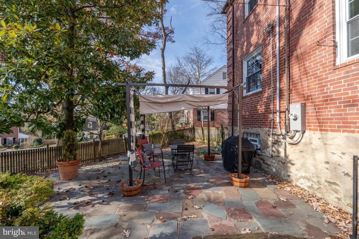 ORIGINAL NORTHWOOD - Residential