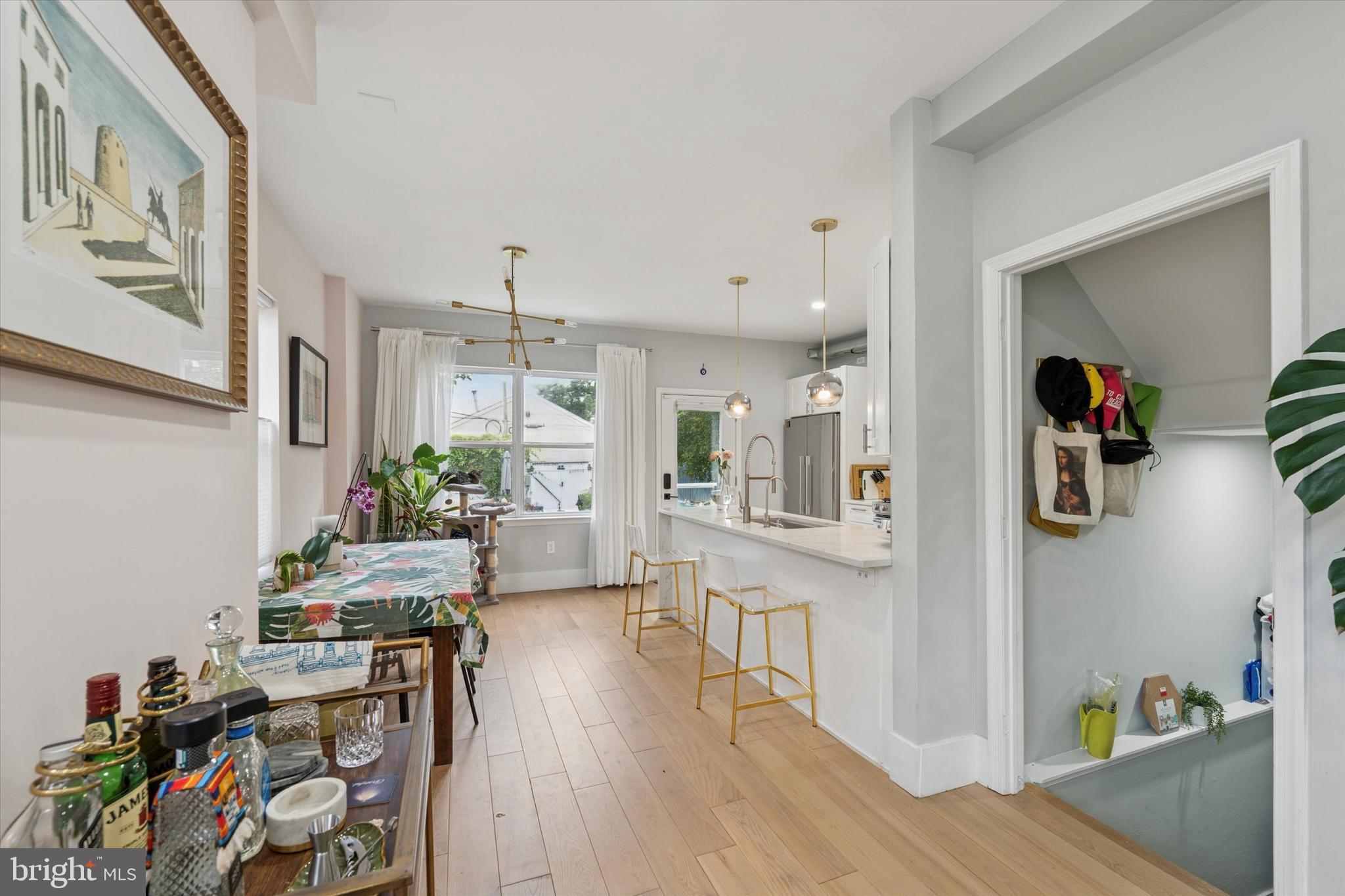 SHARSWOOD - Residential