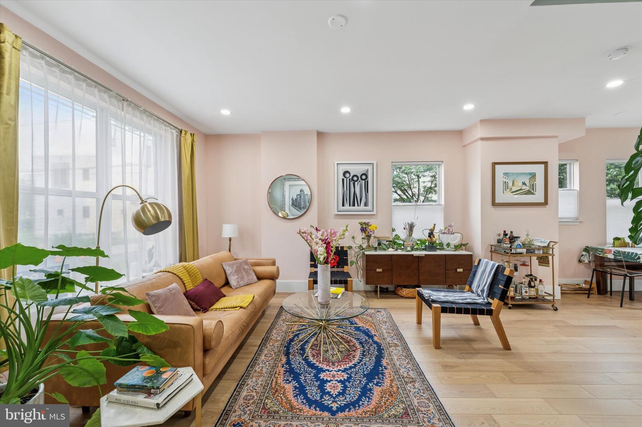 SHARSWOOD - Residential