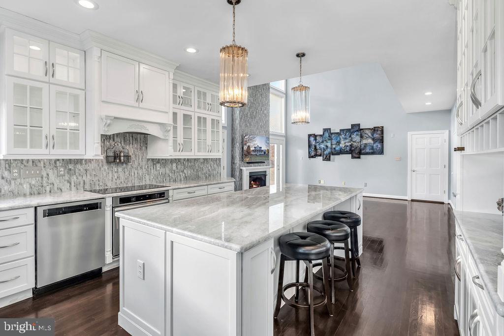 BARCLAY RIDGE - Residential