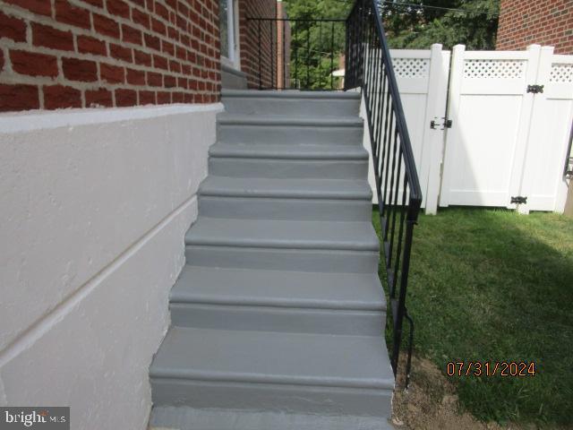 MONTCLAIR - Residential