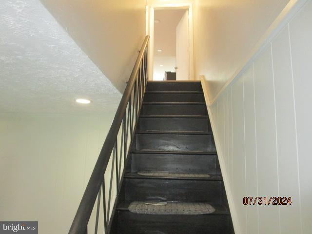 MONTCLAIR - Residential