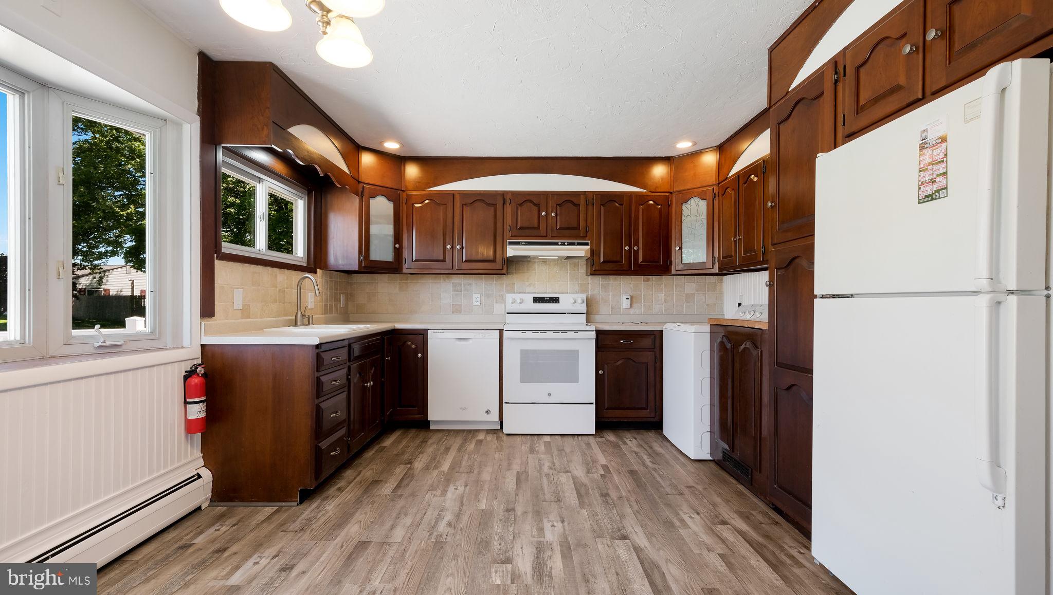 INDIAN CREEK - Residential