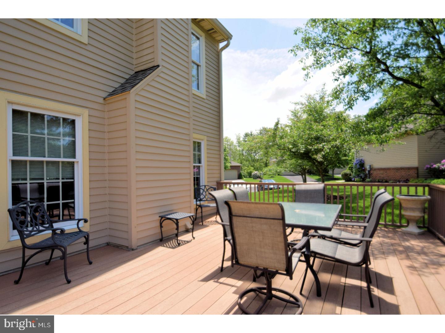 PINE CREST - Residential