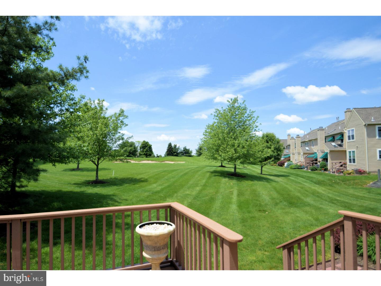 PINE CREST - Residential