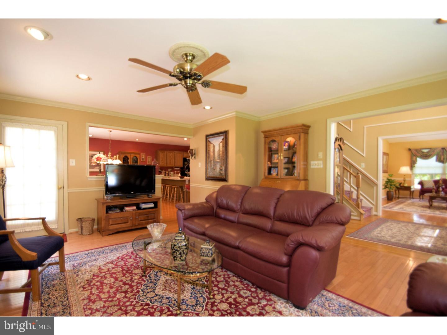 PINE CREST - Residential