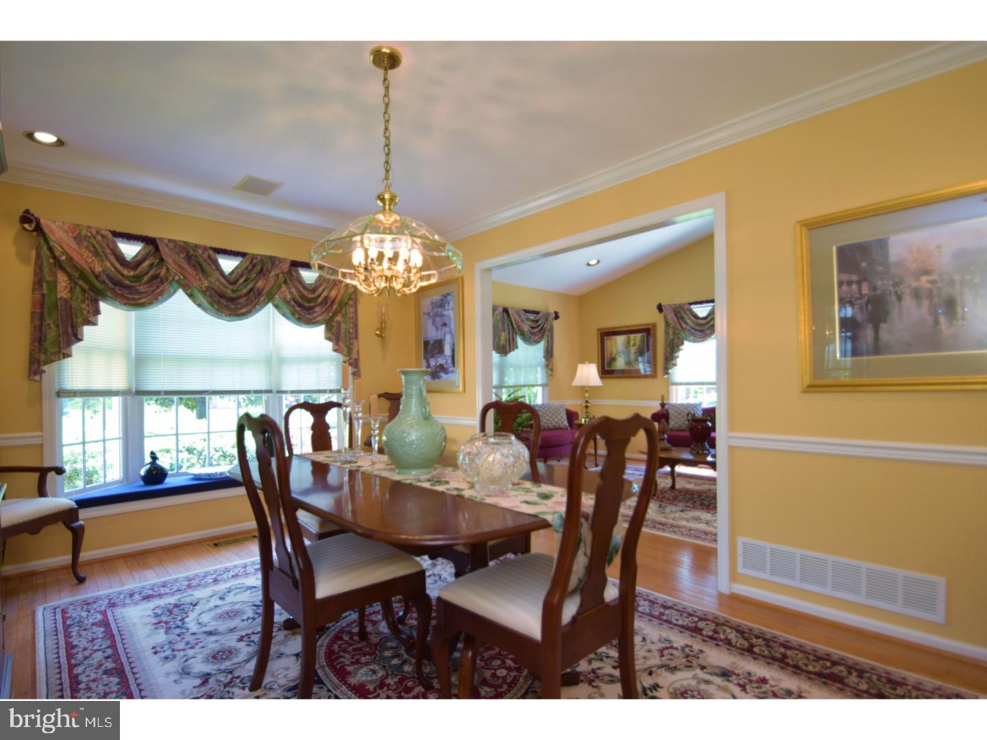 PINE CREST - Residential