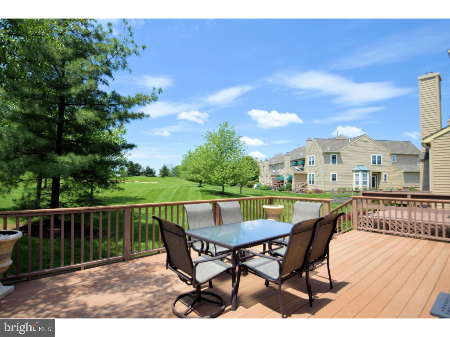PINE CREST - Residential