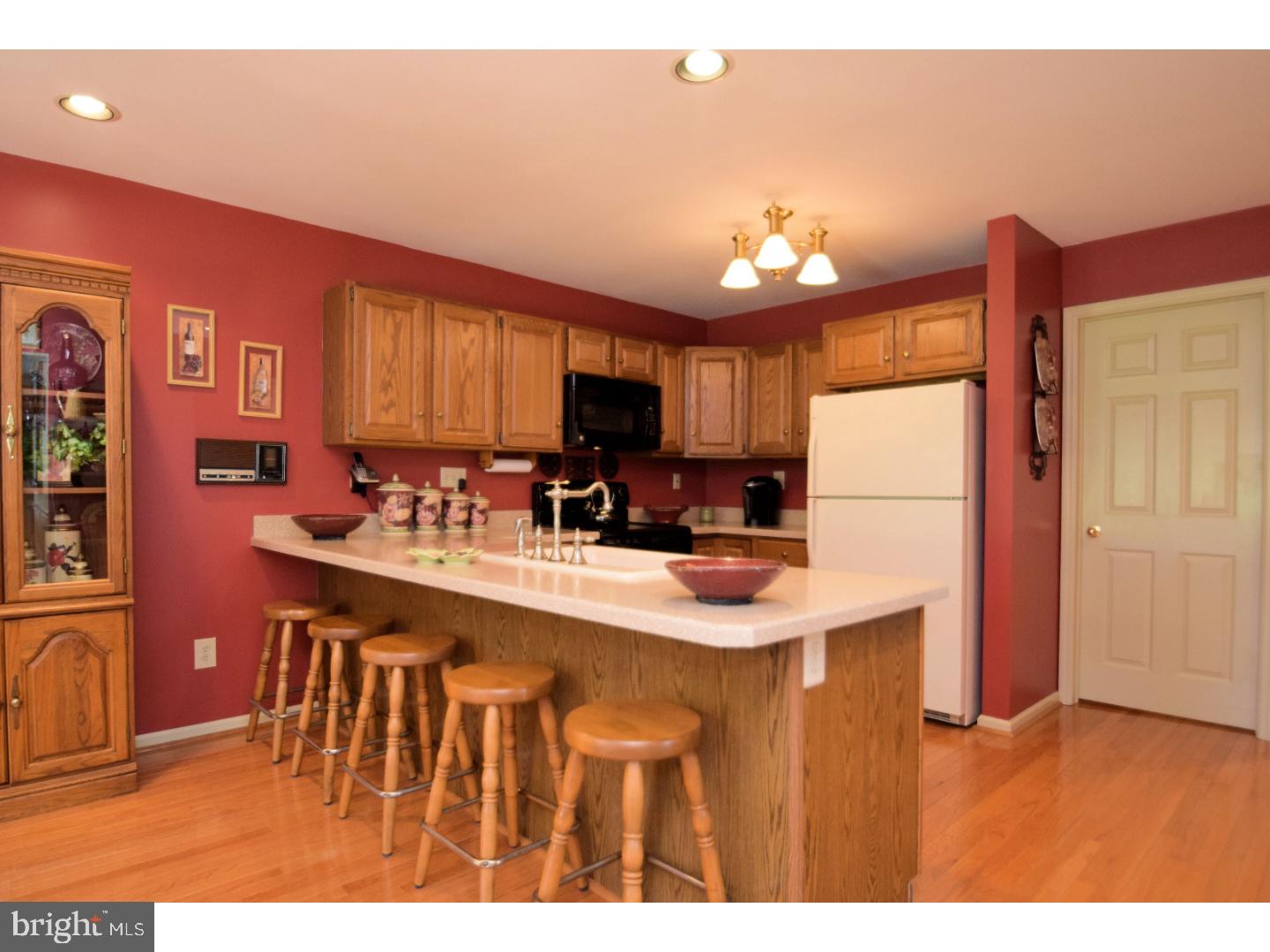 PINE CREST - Residential