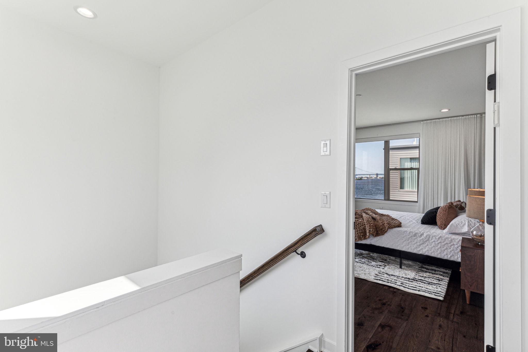 NORTHBANK - Residential