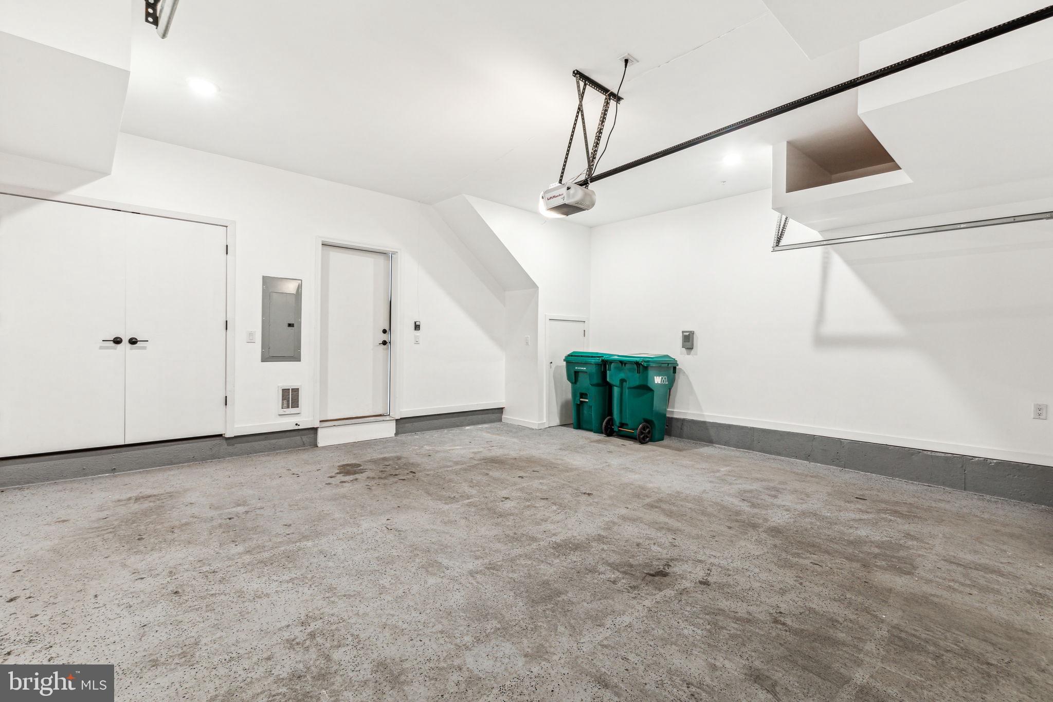 NORTHBANK - Residential