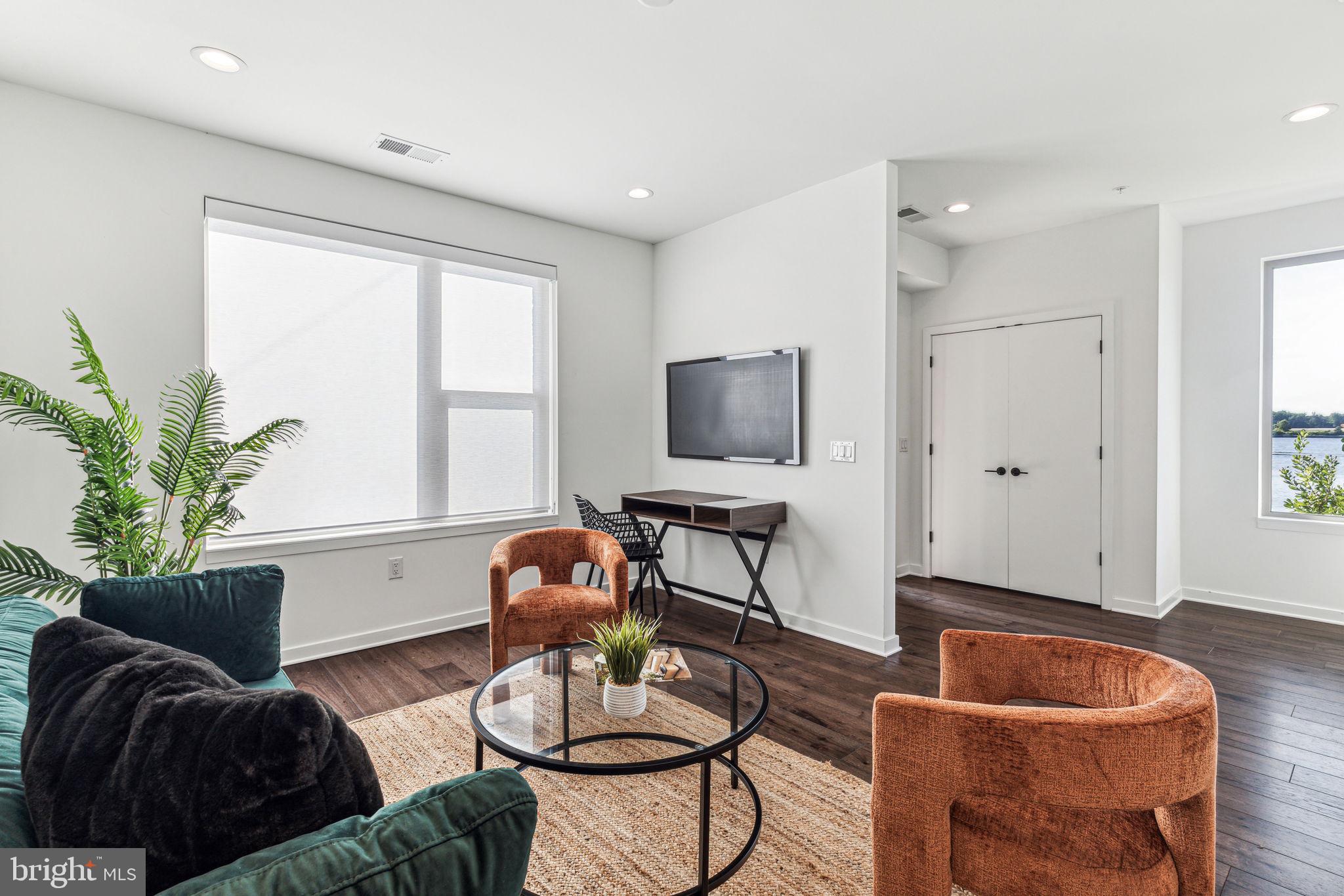 NORTHBANK - Residential