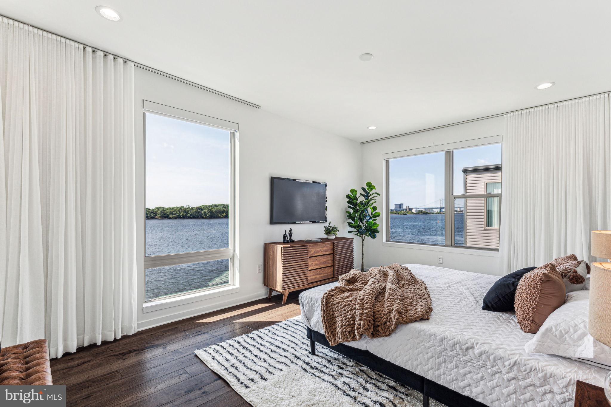 NORTHBANK - Residential