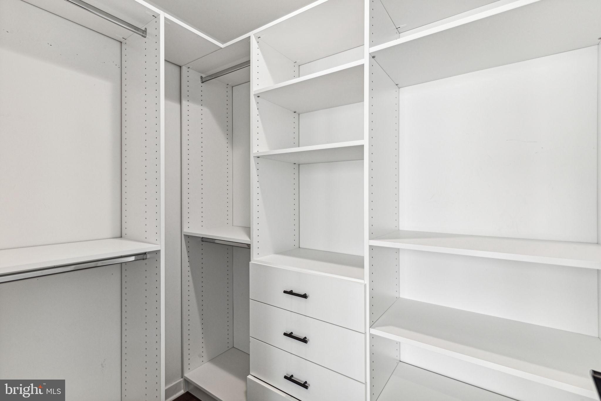 NORTHBANK - Residential