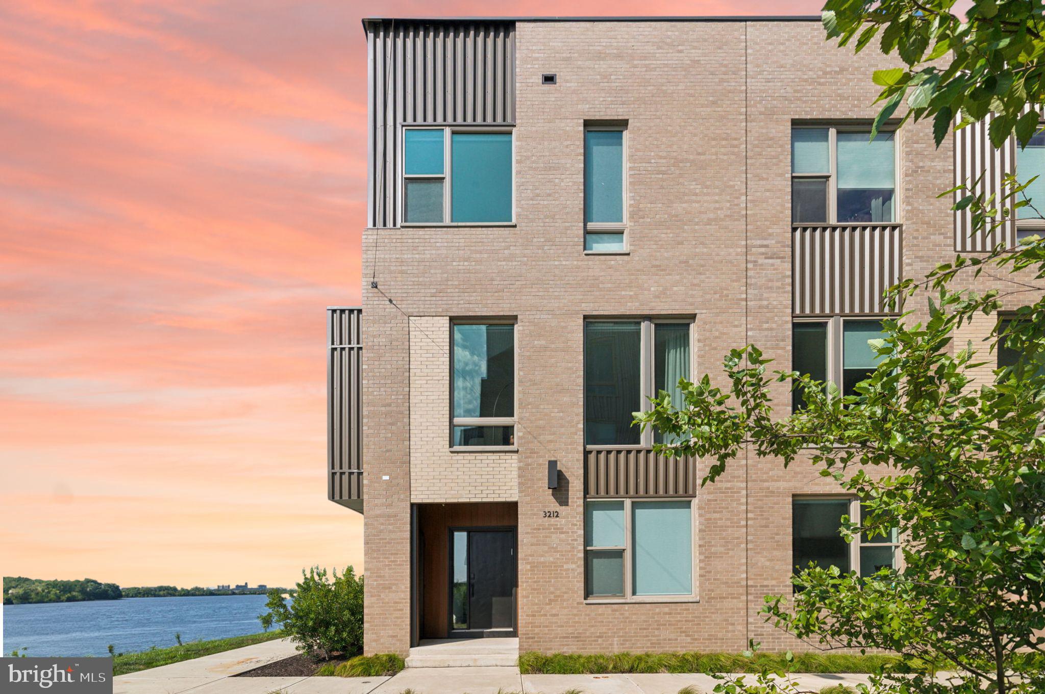 NORTHBANK - Residential