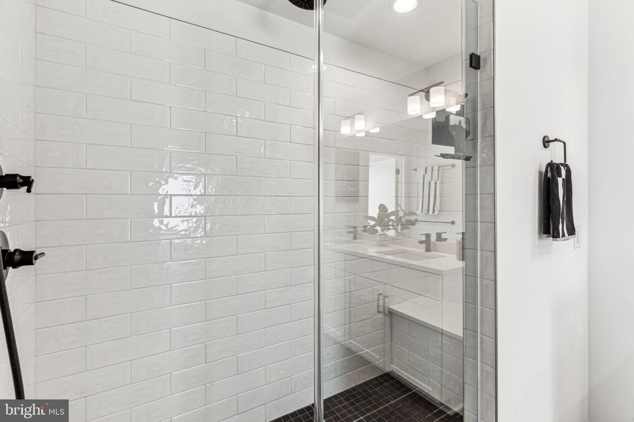 NORTHBANK - Residential