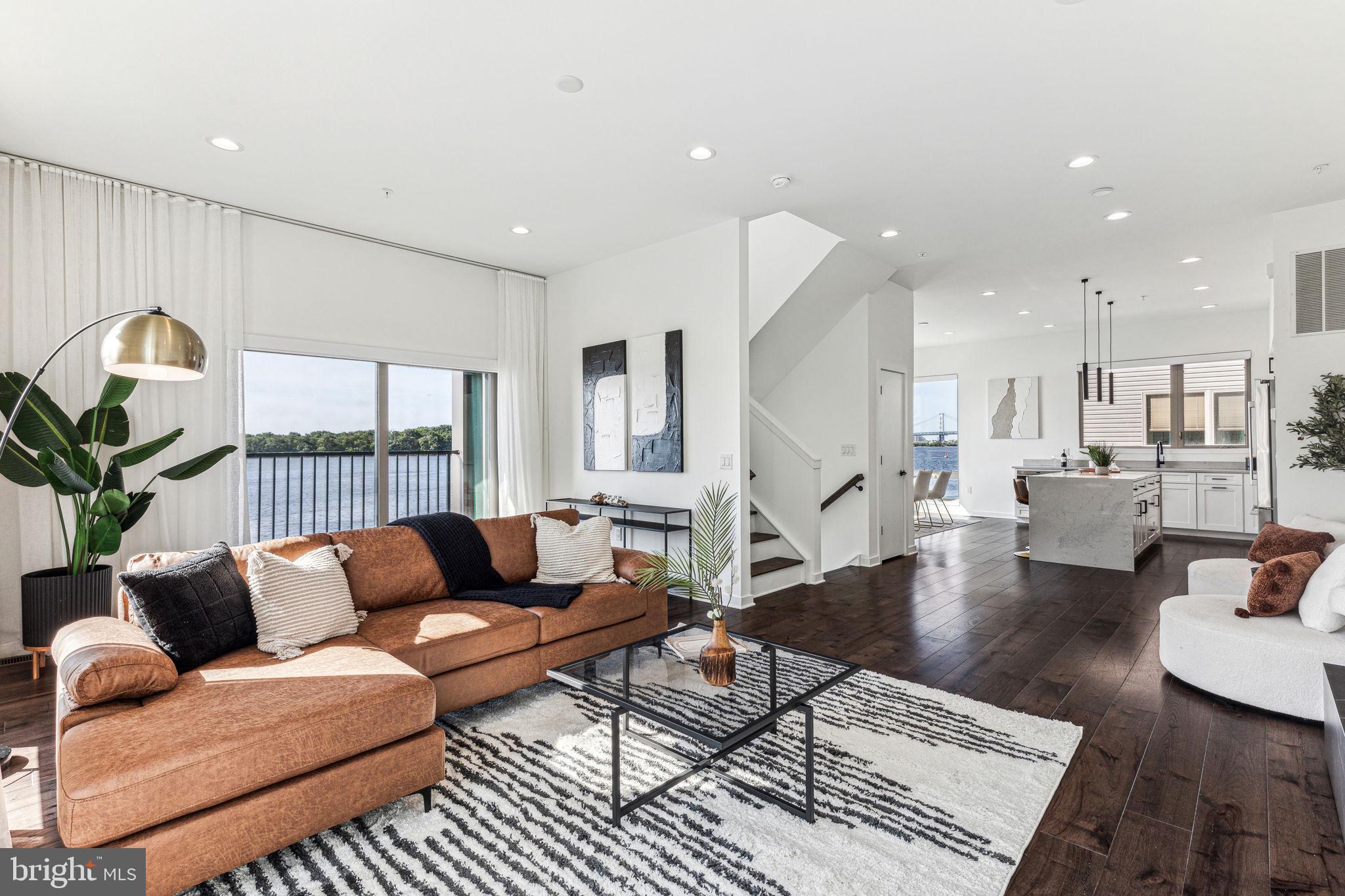 NORTHBANK - Residential