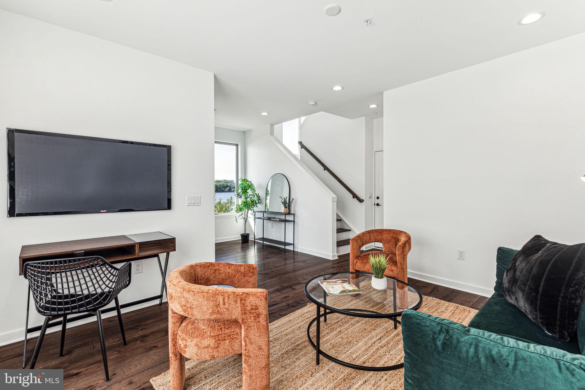 NORTHBANK - Residential