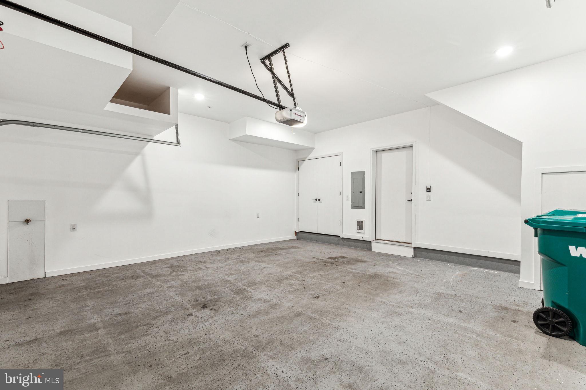 NORTHBANK - Residential