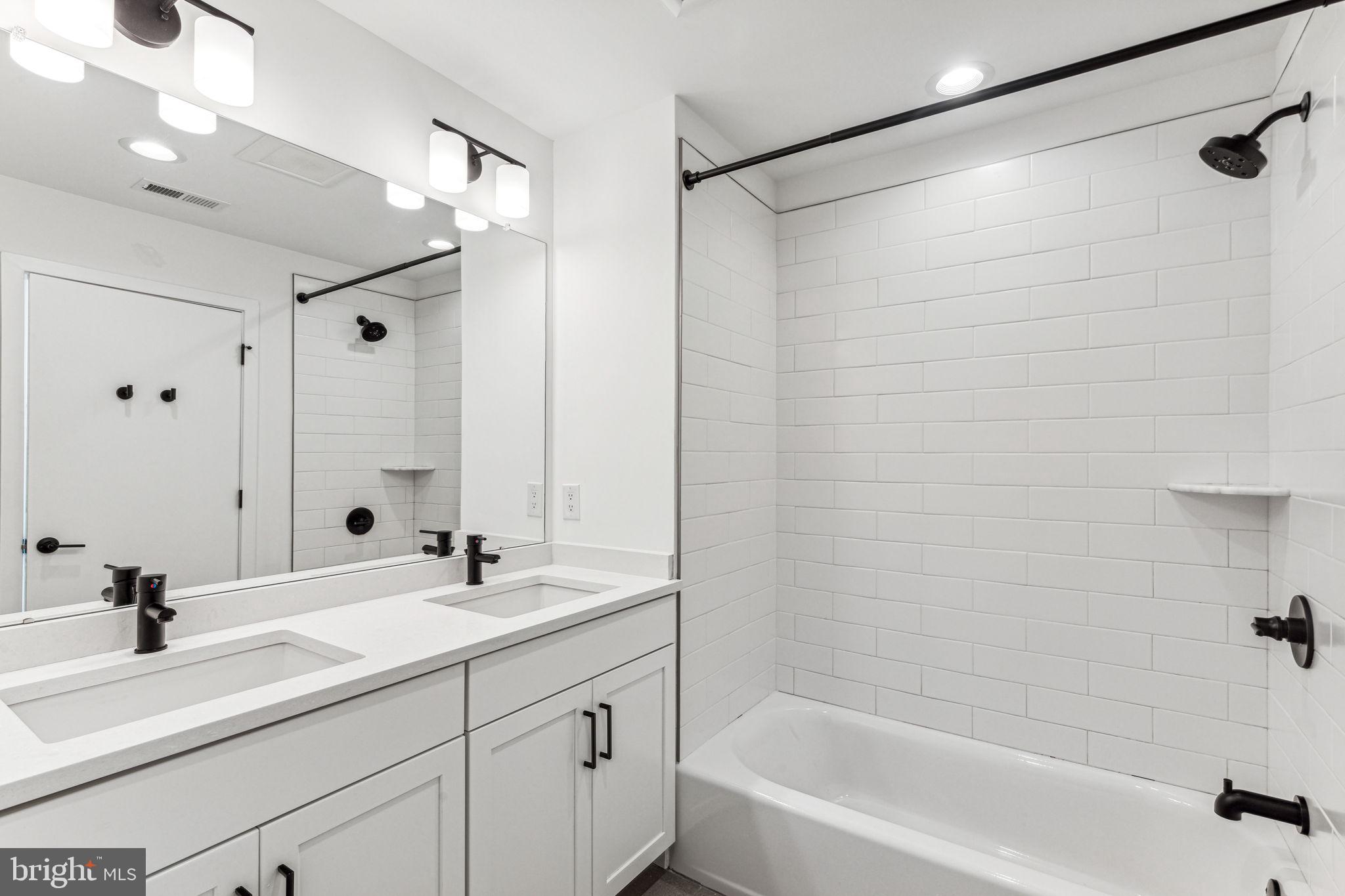 NORTHBANK - Residential