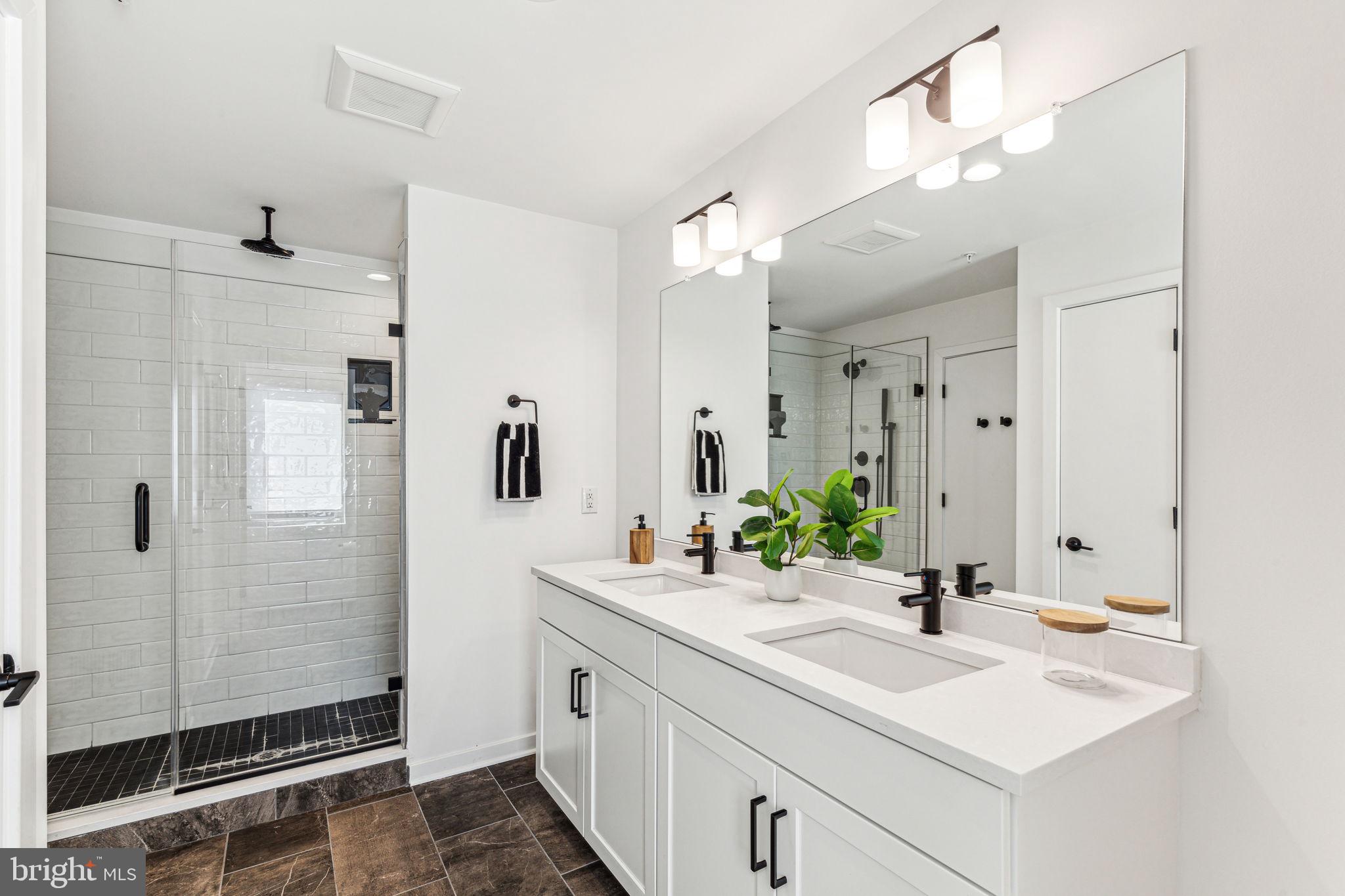 NORTHBANK - Residential