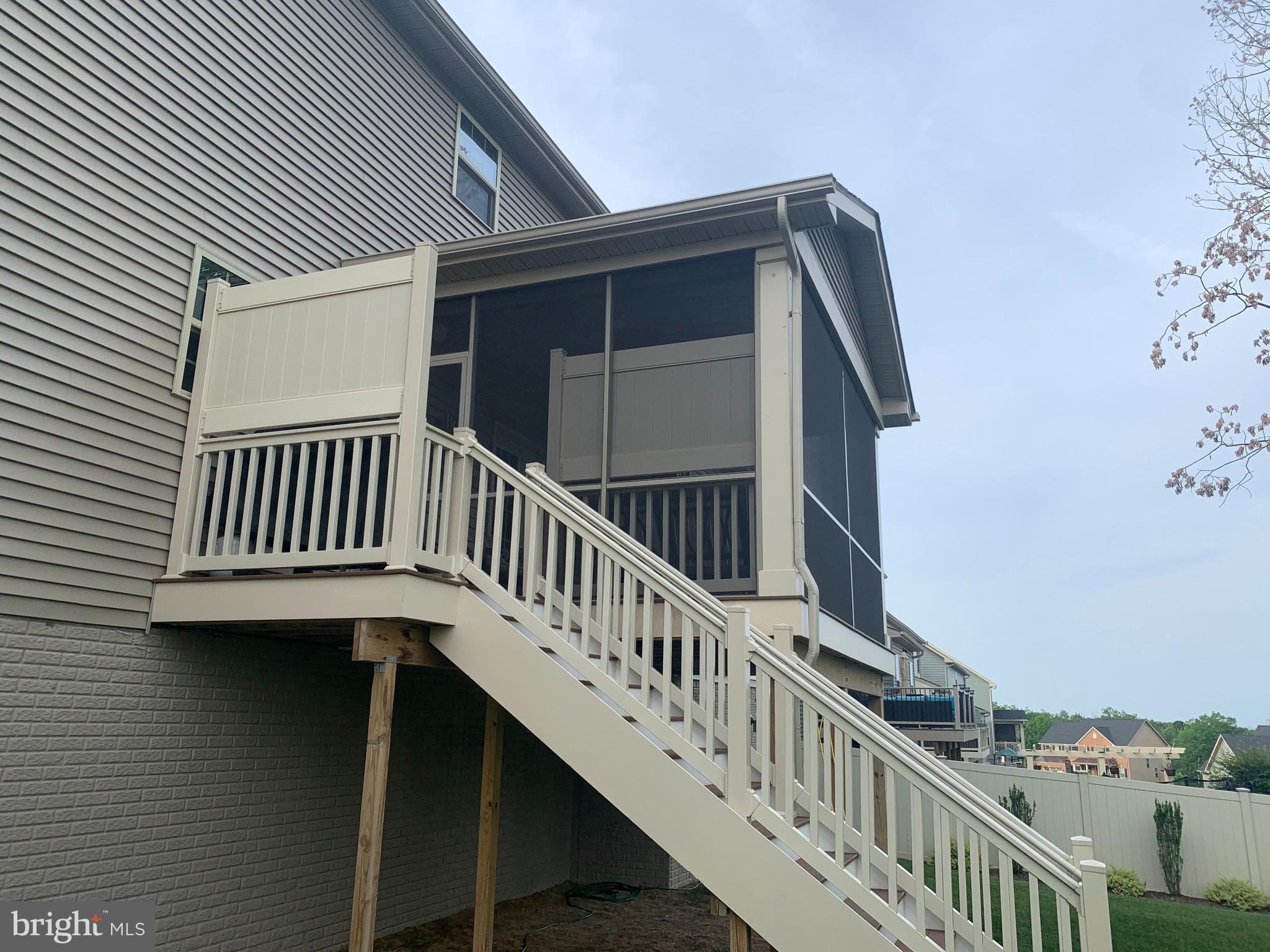 WOODRIDGE AT LAKE LINGANORE - Residential