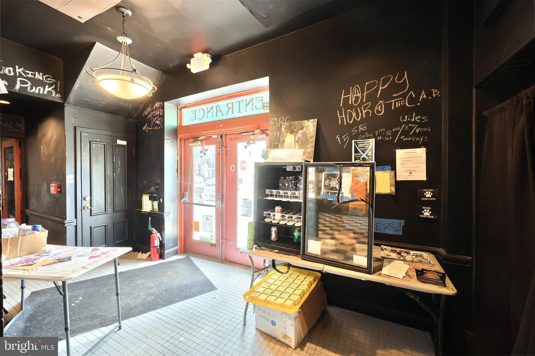 YORK CITY - Commercial Sale